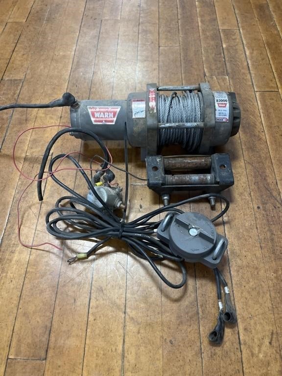 WARN 2000LB WINCH & CONTROLLER