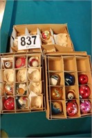 Vintage Ornaments(R9)