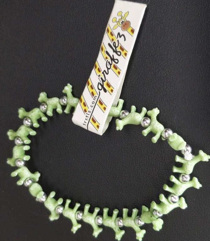 Trrtlz giraffe bracelet