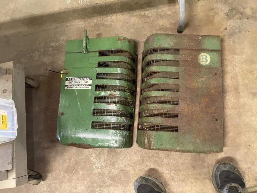 John Deere B Tractor Grille