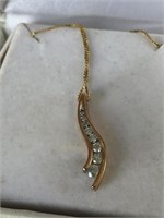 1/4 TW 10K GOLD PENDANT NECKLACE