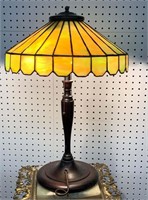 Leaded Glass Parlor Lamp With Wooden Base