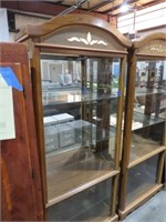 WOOD MIRRORED BACK 4 DO LIGHTED CURIO CABINET