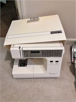 Memory Craft 7000 New Home Sewing Machine(LR)