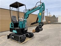 UNUSED 2023 AGT 13.5HP Gas Mini-Excavator QH12