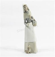 LLADRO, Spain Lady w Basket & Dog Figurine