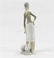 LLADRO, Spain Lady w Goose Figurine