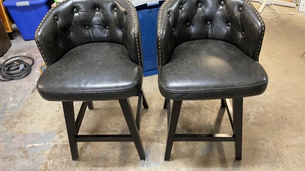 Pair Of Like New Bar Stools 24" High To Seat & 34"