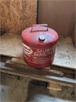 Metal 5 gallon gas can