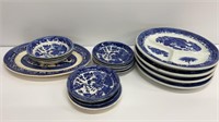 4 Knickerbocker vitrified china grill plates, blue