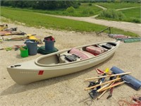 Adventure Mad River Canoe 14' with life jackets