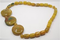 LARGE AMBER BEAD NECKLACE