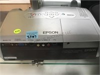 EPSON LCD PROJECTOR W/ACCESSORIES