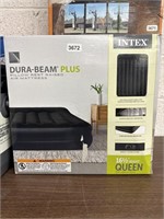 Dura-beam plus pillow rest raised air mattress
