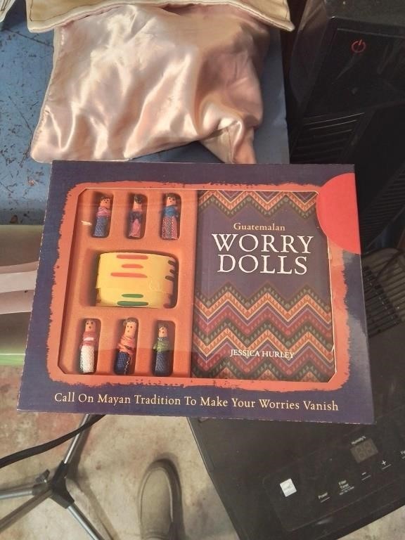 Box of new guatema Is worry dolls