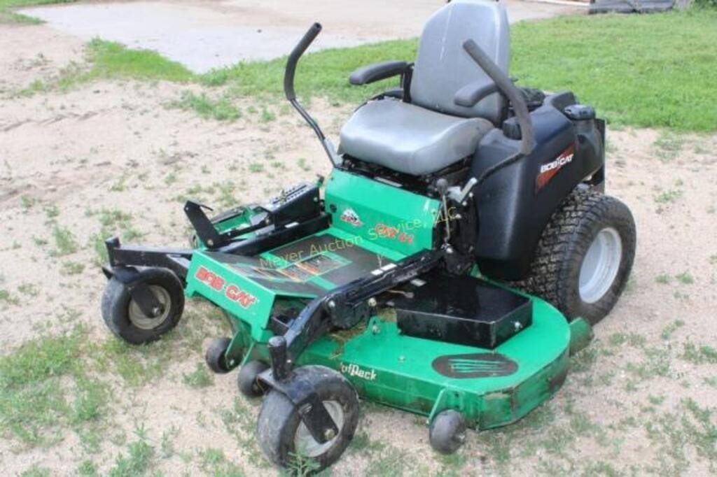 Bob-Cat CRZ61 Zero Turn mower