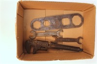 Lot, Ford wrenches