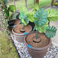 O617 Three Plastic pots w fake plants