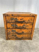 Metal toolbox with 4 drawers, very heavy
