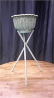 GREEN WICKER PLANT STAND