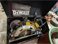 DeWalt Worm Drive Saw w/ Metal Box