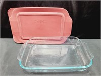 11x7 Pyrex Dish With Lid Red