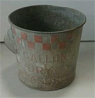 Purina galvanized gallon measure pail