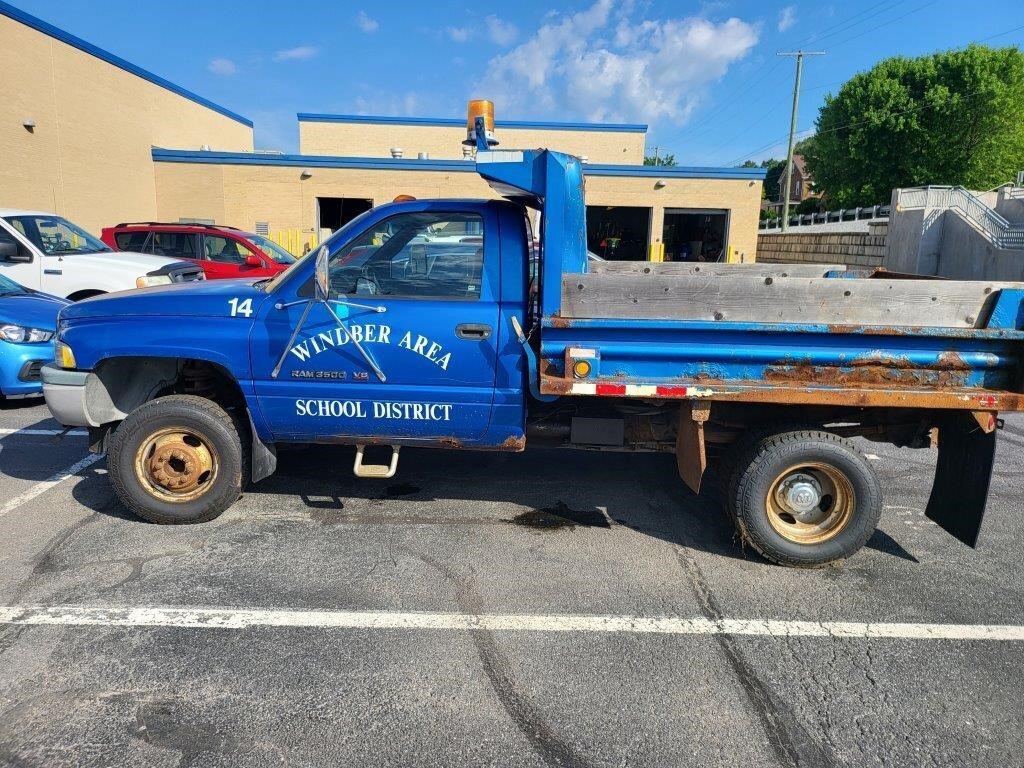 DODGE RAM DUMP 1999 With 55,000 miles Needing