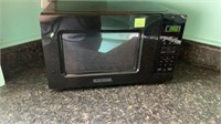 Black and Decker microwave