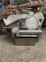 Globe meat slicer