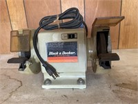 Black & Decker 5” bench grinder