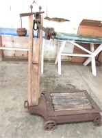 Antique Industrial Scale w/Weights