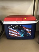 Rubbermaid Cooler