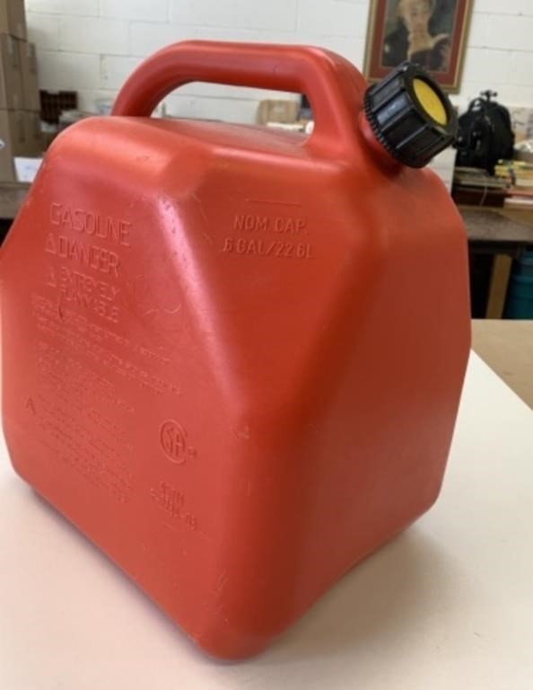 6 Gal Red Jerry Gas Can