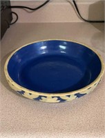 12" Blue Crock pattern pie plate
