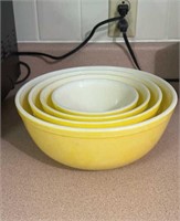 4pc pyrex canary yellow mixing bowl set