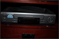 Sony VHS player with remote