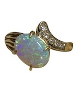 18K GOLD OPAL AND DIAMOND RING