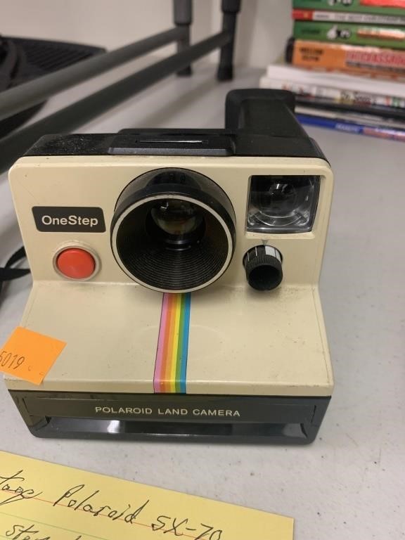 Vintage Polaroid 5x-70 one step land camera