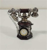 Vintage Phone Quartz desk clock polyresin