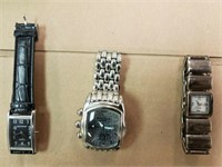 Lot of 3 Running Watches Quartz Accustar,Charles D