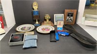 Various pocket knives, lighter, decorative