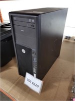 HP Z420 (SEE DESCRIPTION)