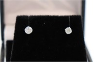 White gold diamond solitaire earrings