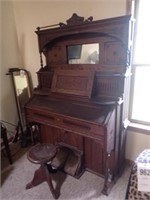 Chicago Kimball Pump Organ w/ Stool - Vintage!