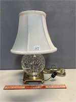 SWEET CRYSTAL ACCENT LAMP WITH BRASS BASE