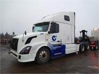 2012 Volvo D13 T/A Highway Tractor