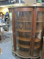 6 FT OAK BOW FRONT CHINA CAB (2 GLASS AS IS)