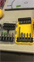 DEWALT SCREWDRIVER BIT SET