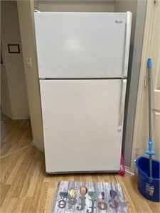 Whirlpool Refrigerator Freezer works